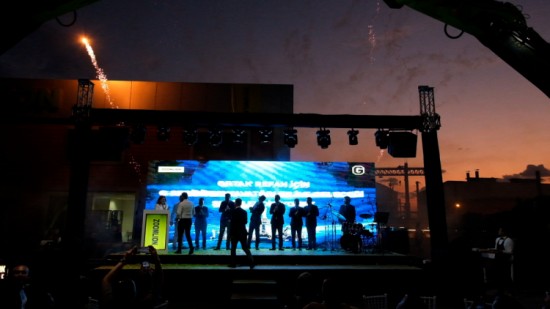 DSCF2388.MOV.02 01 57 24.Still004